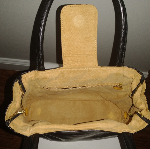 Magnetic Closure HandBag | Geir Ness Norway - Picture 4 of 11